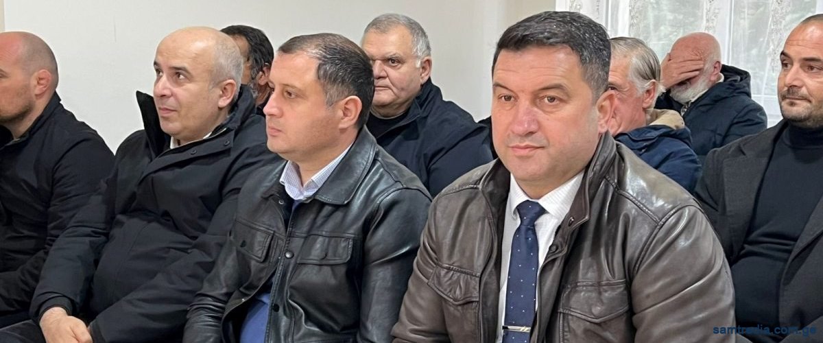 განახლებული ადმინისტრაციული შენობა ღანირში