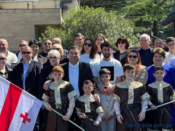 9 მაისთან დაკავშირებით, მეორე მსოფლიო ომში დაღუპულ გმირთა ხსოვნას და მემორიალი გვირგვინებით შეამკეს.